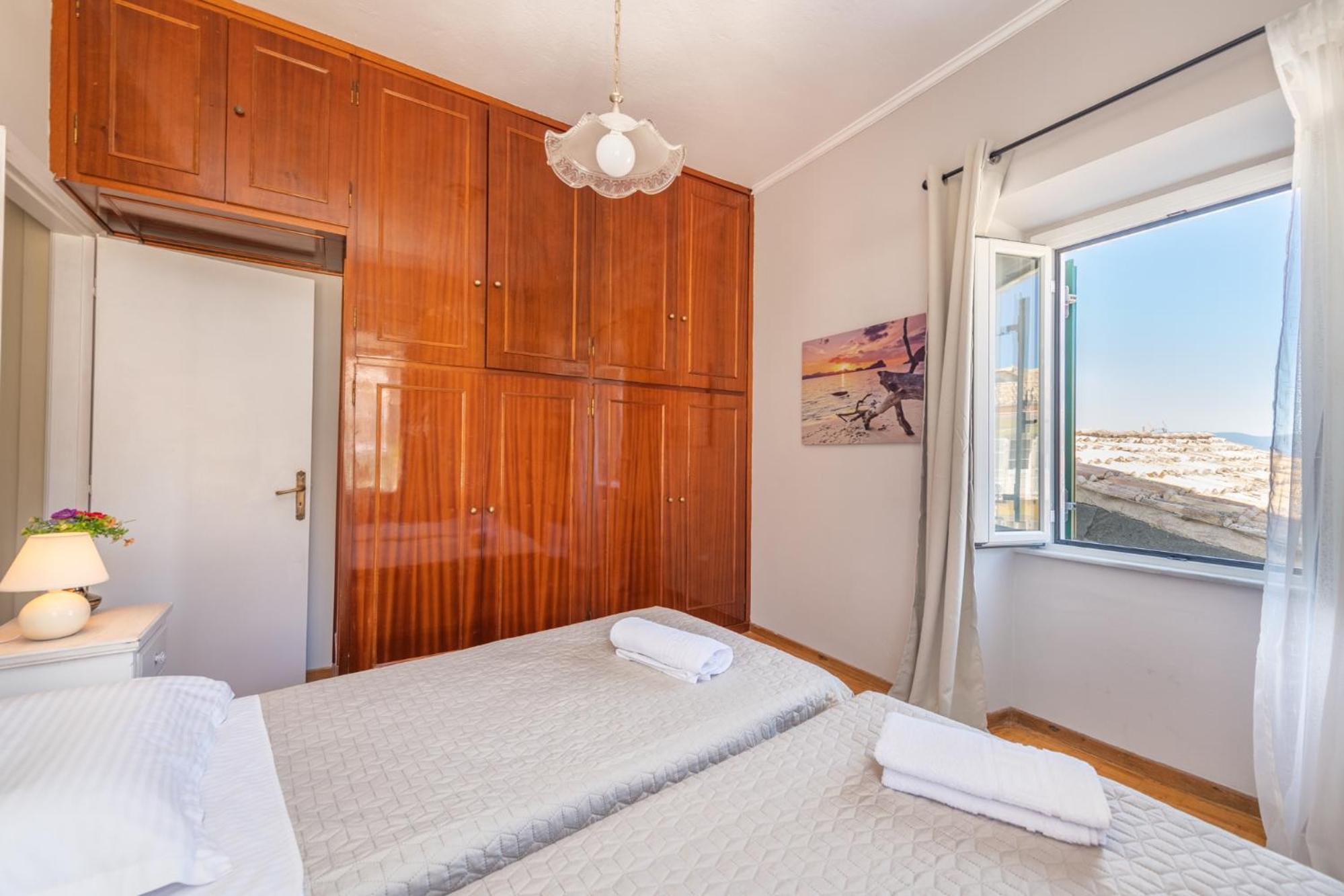 Mitropoleos Suite Corfu  Luaran gambar